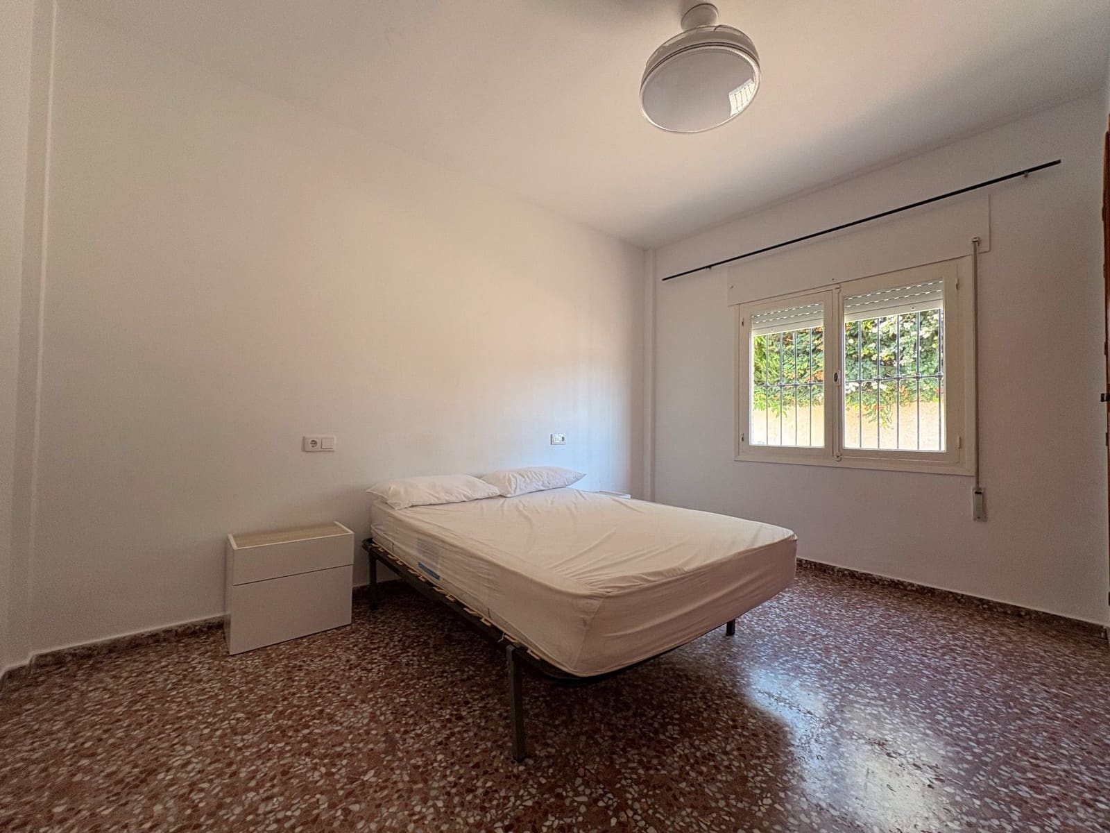 Bungalow de 3 chambres à louer à Pilar de la Horadada - 800 € (Ref: 10080367)