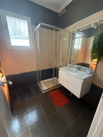 2 bedroom Semi-detached Villa for rent in Torrevieja - € 1,000 (Ref: 10108668)