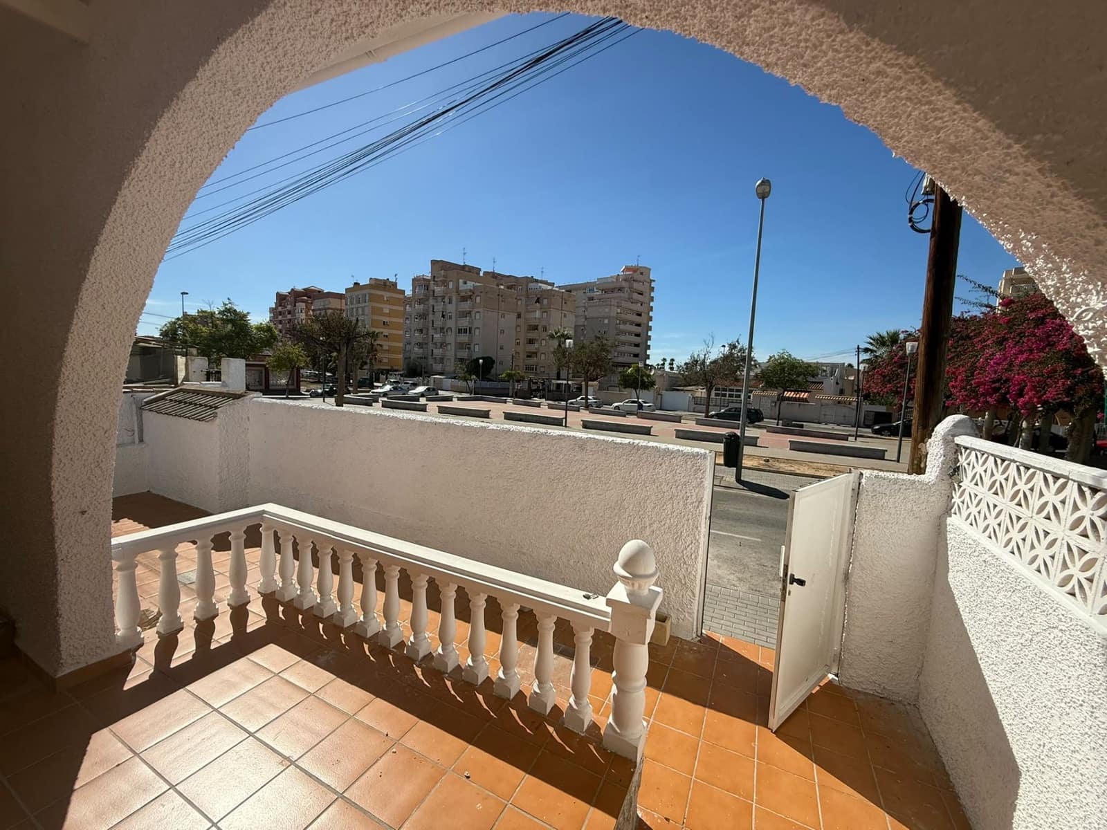 2 sovrum Semi-fristående Villa att hyra i Torrevieja - 1 000 € (Ref: 10108668)