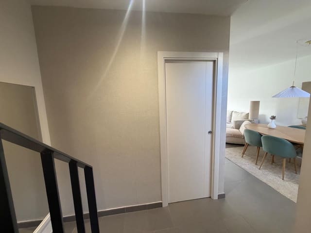 Maison de Ville de 3 chambres à louer à Orihuela Costa, Orihuela avec piscine garage - 1 500 € (Ref: 10113541)