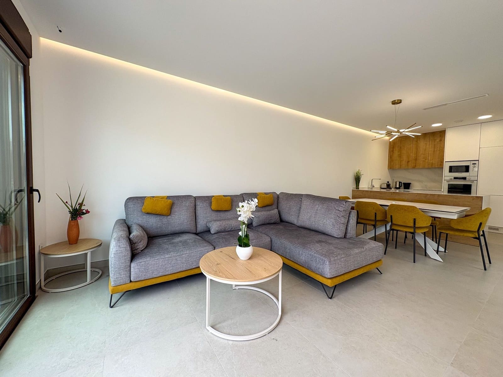 3 sypialnia Willa na sprzedaż w Pilar de la Horadada z basenem garażem - 559 900 € (Ref: 10118721)