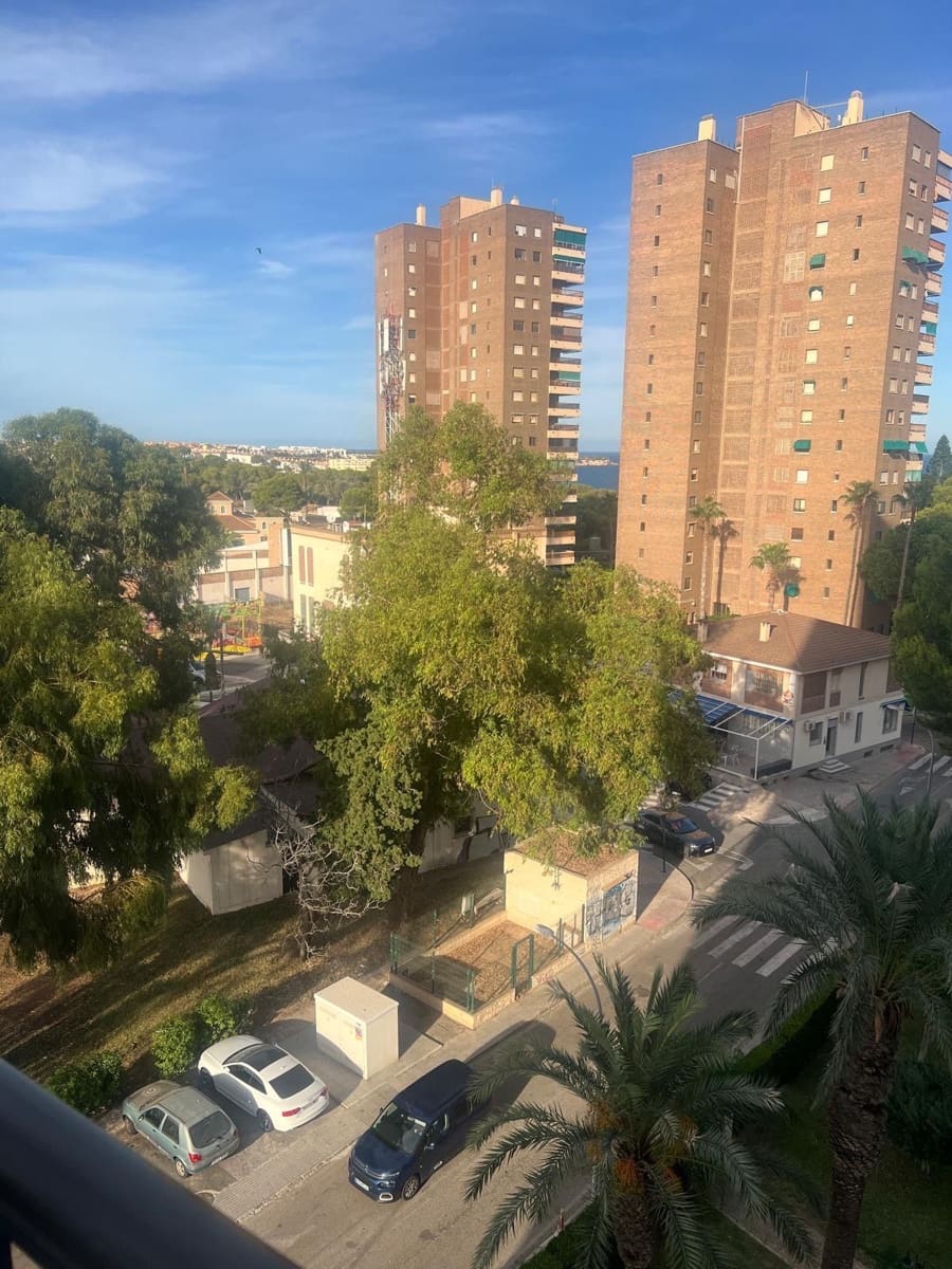 1 soveværelse Lejlighed til leje i Dehesa de Campoamor - € 550 (Ref: 10131124)