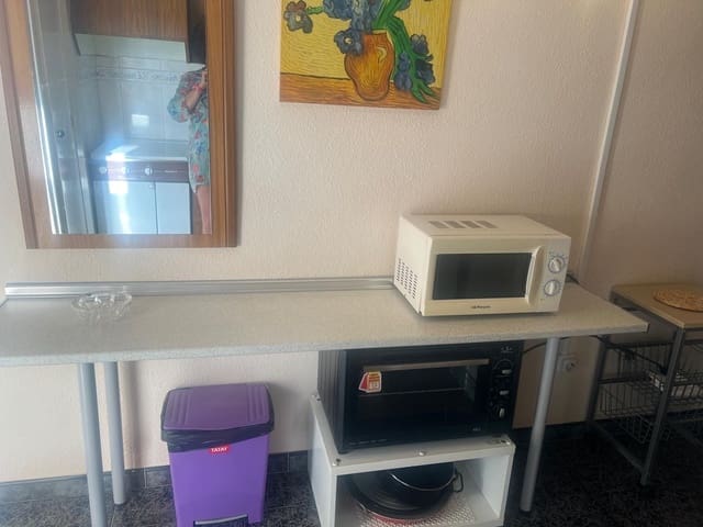 1 soveværelse Lejlighed til leje i Dehesa de Campoamor, Orihuela - € 550 (Ref: 10131124)