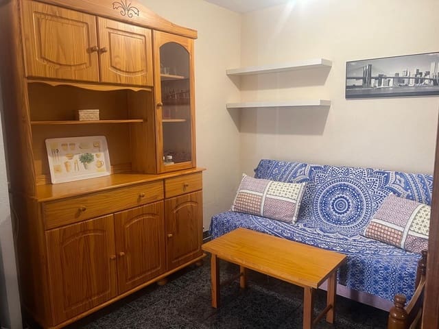 1 soveværelse Lejlighed til leje i Dehesa de Campoamor, Orihuela - € 550 (Ref: 10131124)