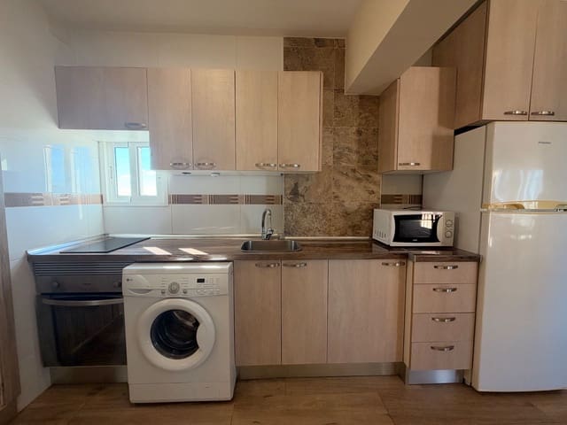 1 quarto Apartamento para arrendar em Dehesa de Campoamor, Orihuela - 550 € (Ref: 10131124)