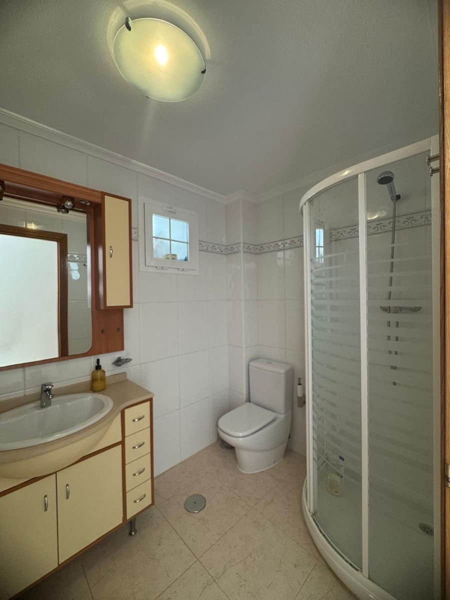 3 bedroom Villa for rent in Pilar de la Horadada with pool garage - € 1,000 (Ref: 10131125)