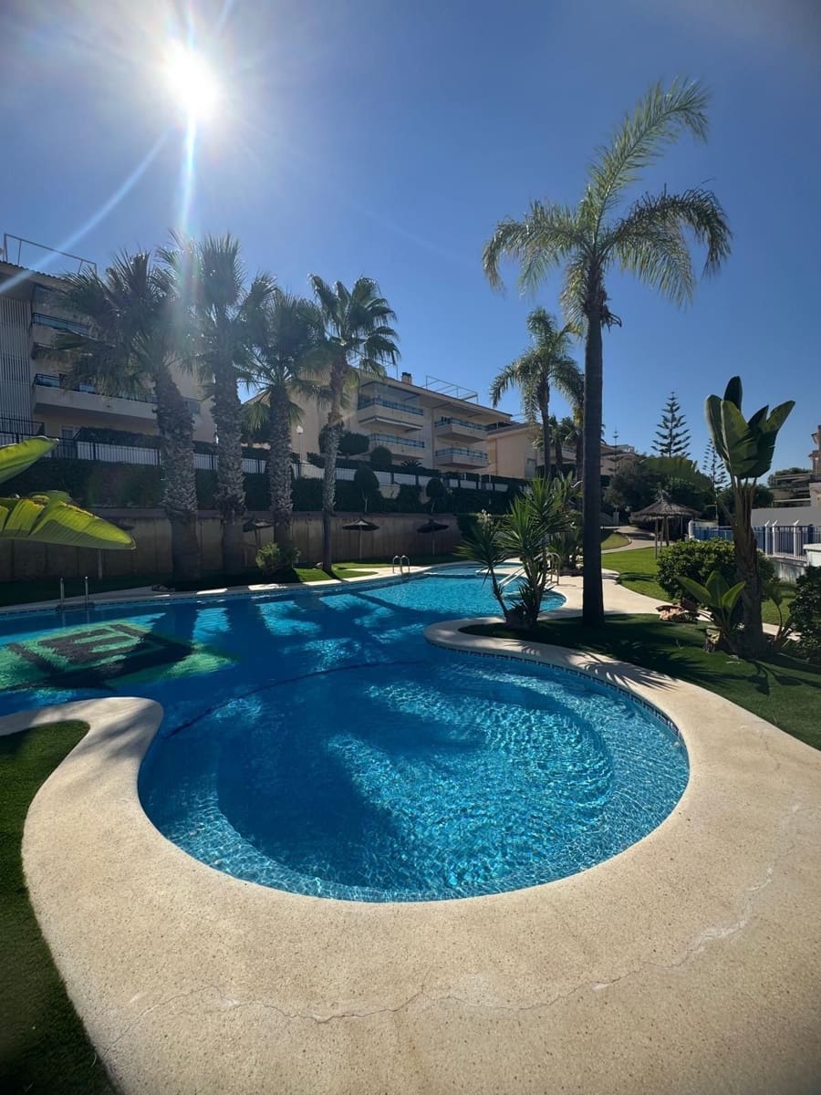 3 bedroom Villa for rent in Pilar de la Horadada with pool garage - € 1,000 (Ref: 10131125)