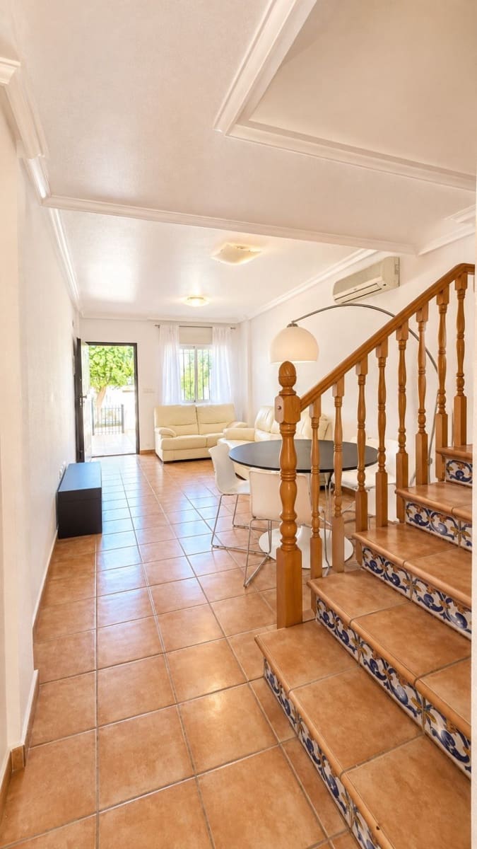 3 sovrum Semi-fristående Villa att hyra i Orihuela Costa med pool - 1 250 € (Ref: 10139086)