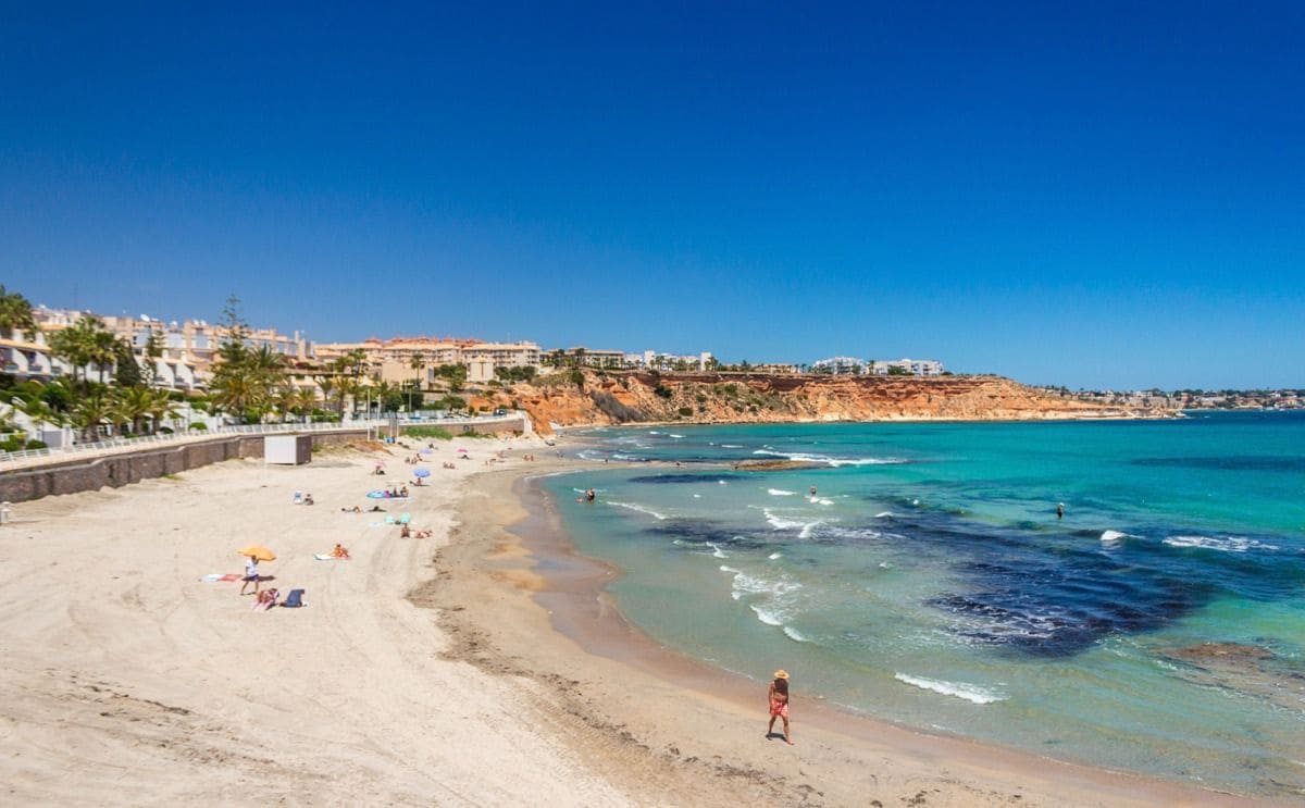 3 sovrum Semi-fristående Villa att hyra i Orihuela Costa med pool - 1 250 € (Ref: 10139086)