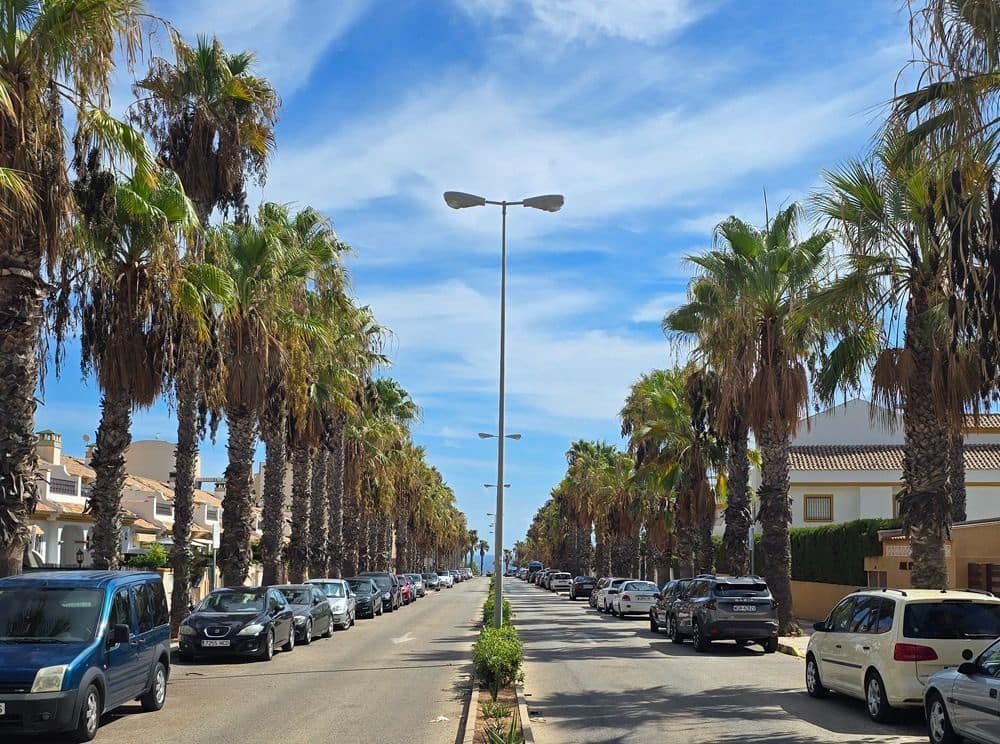 3 sovrum Semi-fristående Villa att hyra i Orihuela Costa med pool - 1 250 € (Ref: 10139086)
