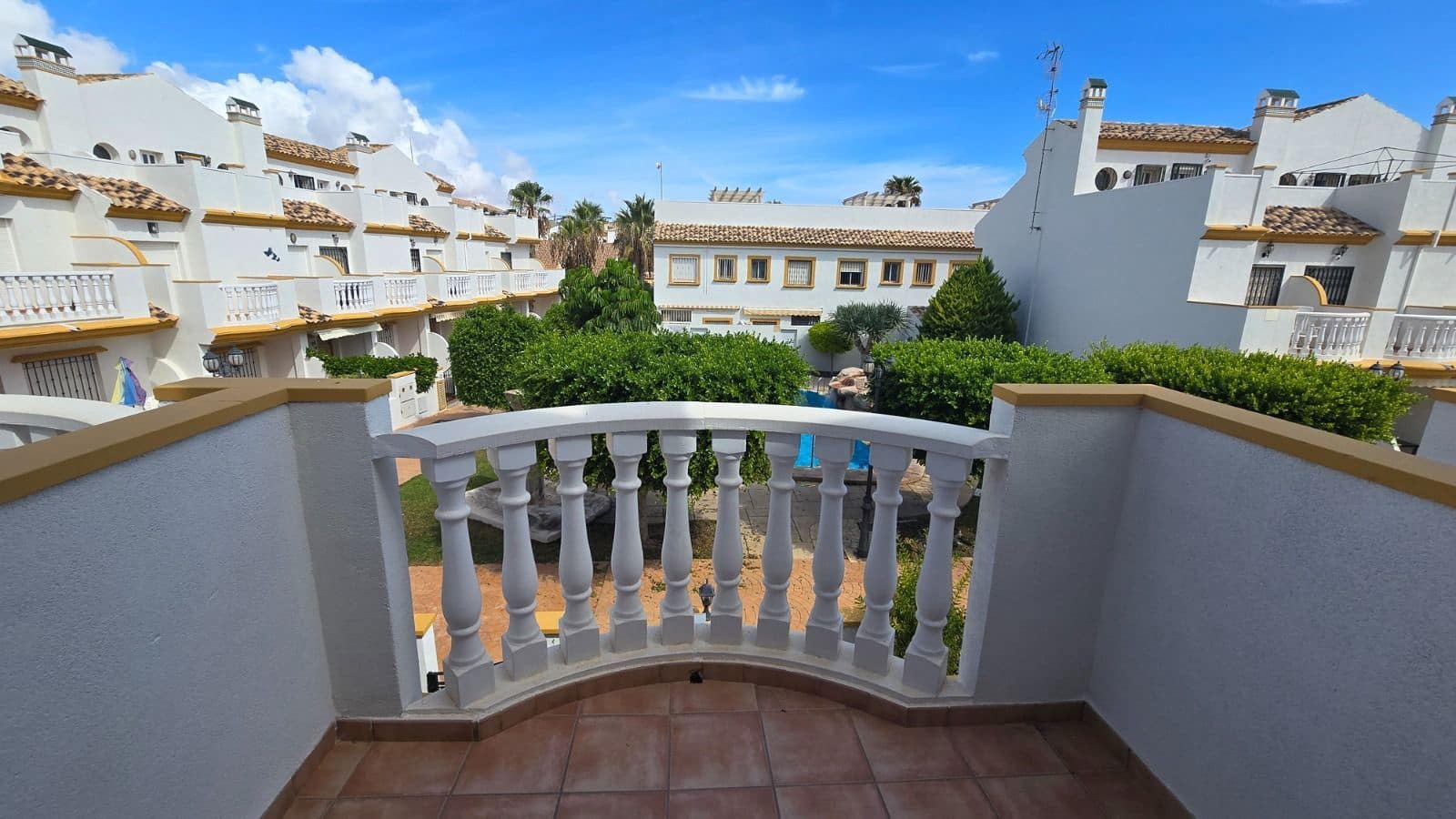 3 sovrum Semi-fristående Villa att hyra i Orihuela Costa med pool - 1 250 € (Ref: 10139086)