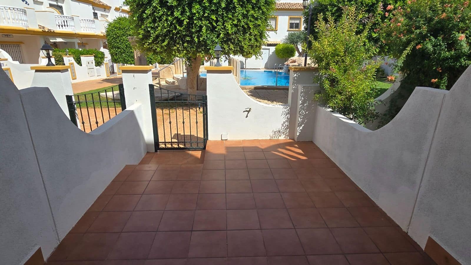 3 sovrum Semi-fristående Villa att hyra i Orihuela Costa med pool - 1 250 € (Ref: 10139086)