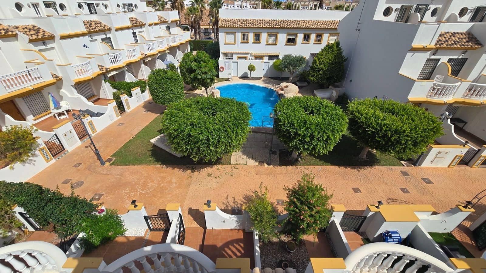 3 sovrum Semi-fristående Villa att hyra i Orihuela Costa med pool - 1 250 € (Ref: 10139086)