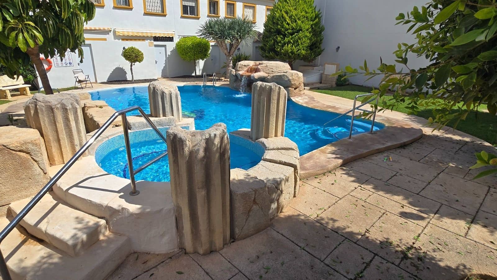 3 sovrum Semi-fristående Villa att hyra i Orihuela Costa med pool - 1 250 € (Ref: 10139086)