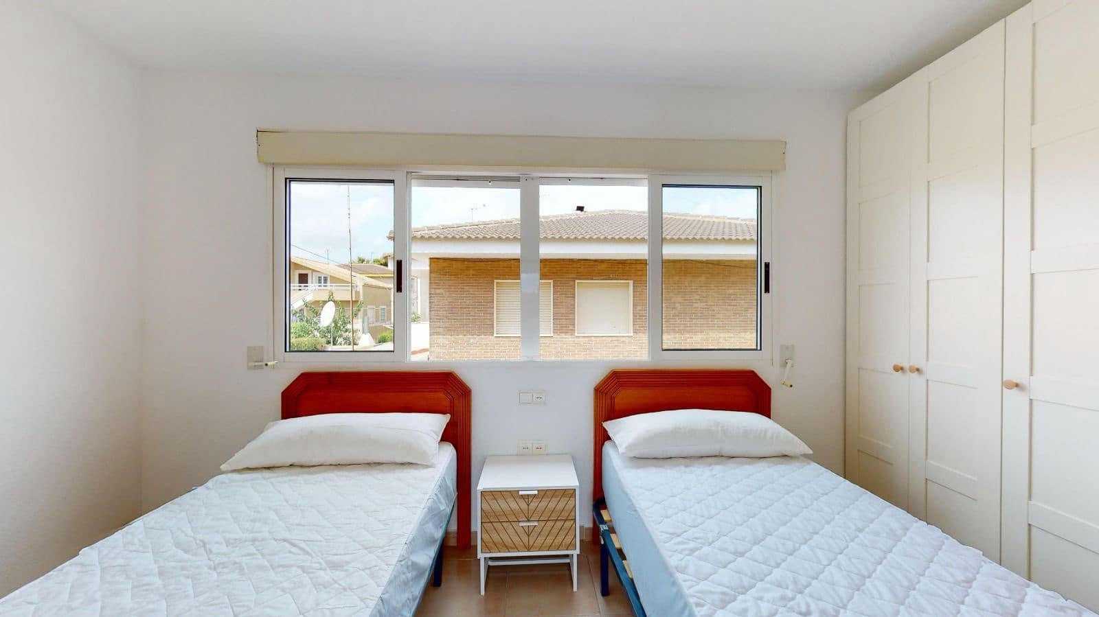 3 soveværelse Byhus til leje i Los Alcazares med garage - € 1.000 (Ref: 10145732)