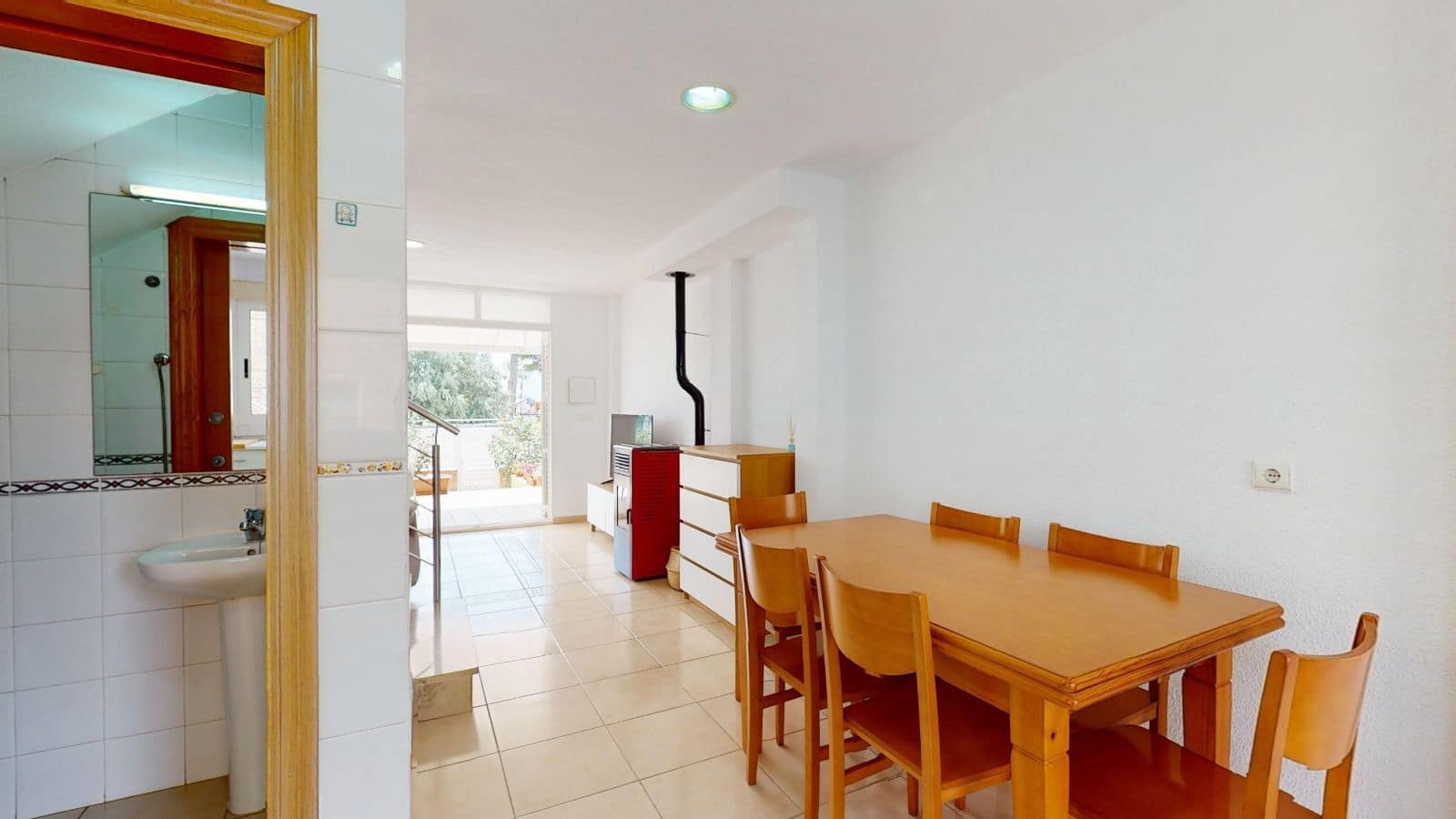 3 soveværelse Byhus til leje i Los Alcazares med garage - € 1.000 (Ref: 10145732)