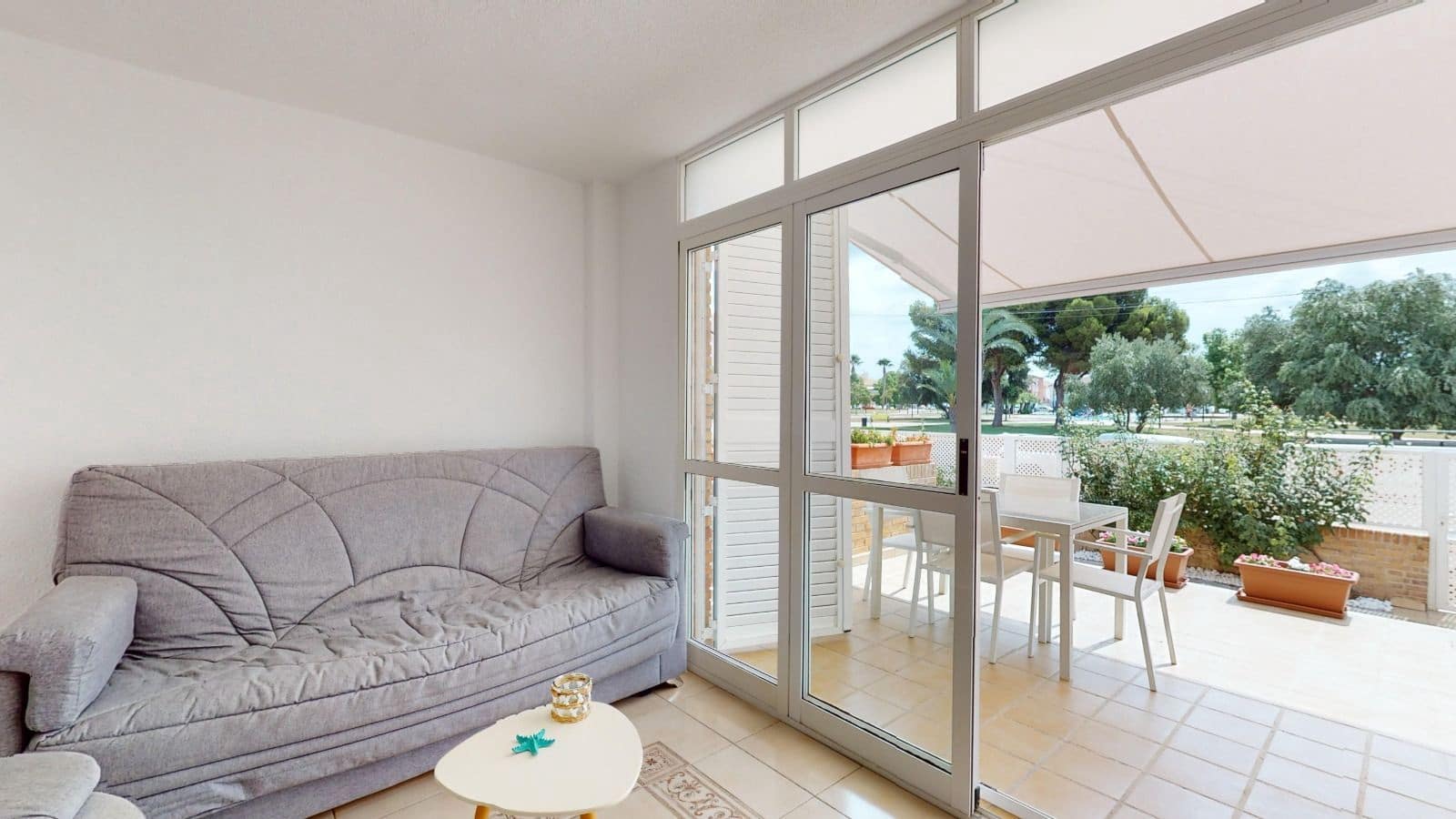 3 soveværelse Byhus til leje i Los Alcazares med garage - € 1.000 (Ref: 10145732)