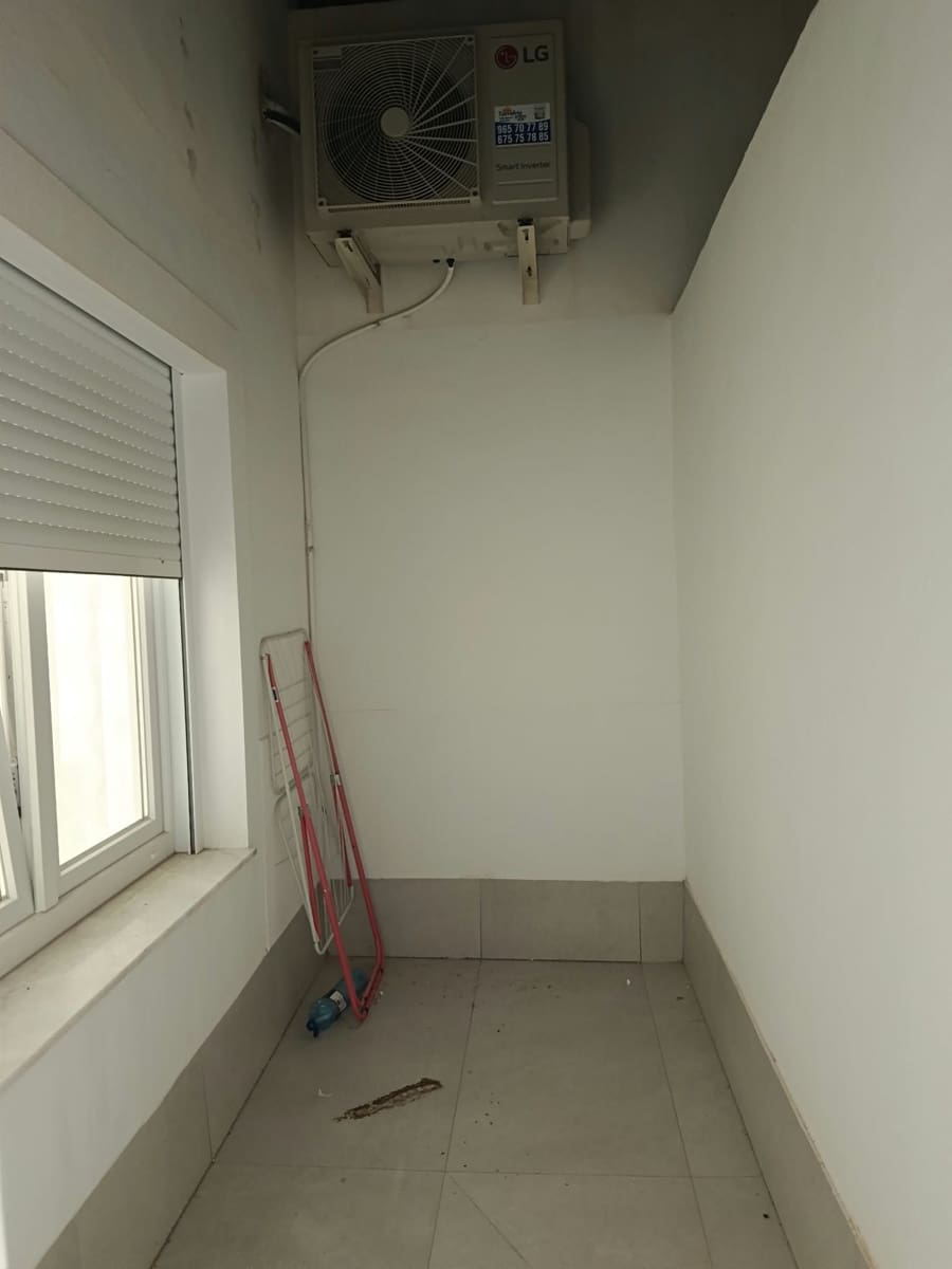 2 bedroom Flat for rent in Torrevieja - € 1,100 (Ref: 10145733)
