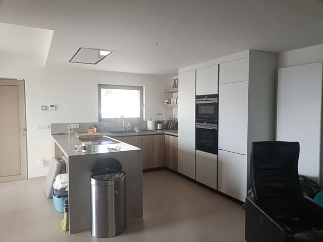 2 quarto Moradia para arrendar em San Miguel de Salinas com piscina - 2 500 € (Ref: 10154566)