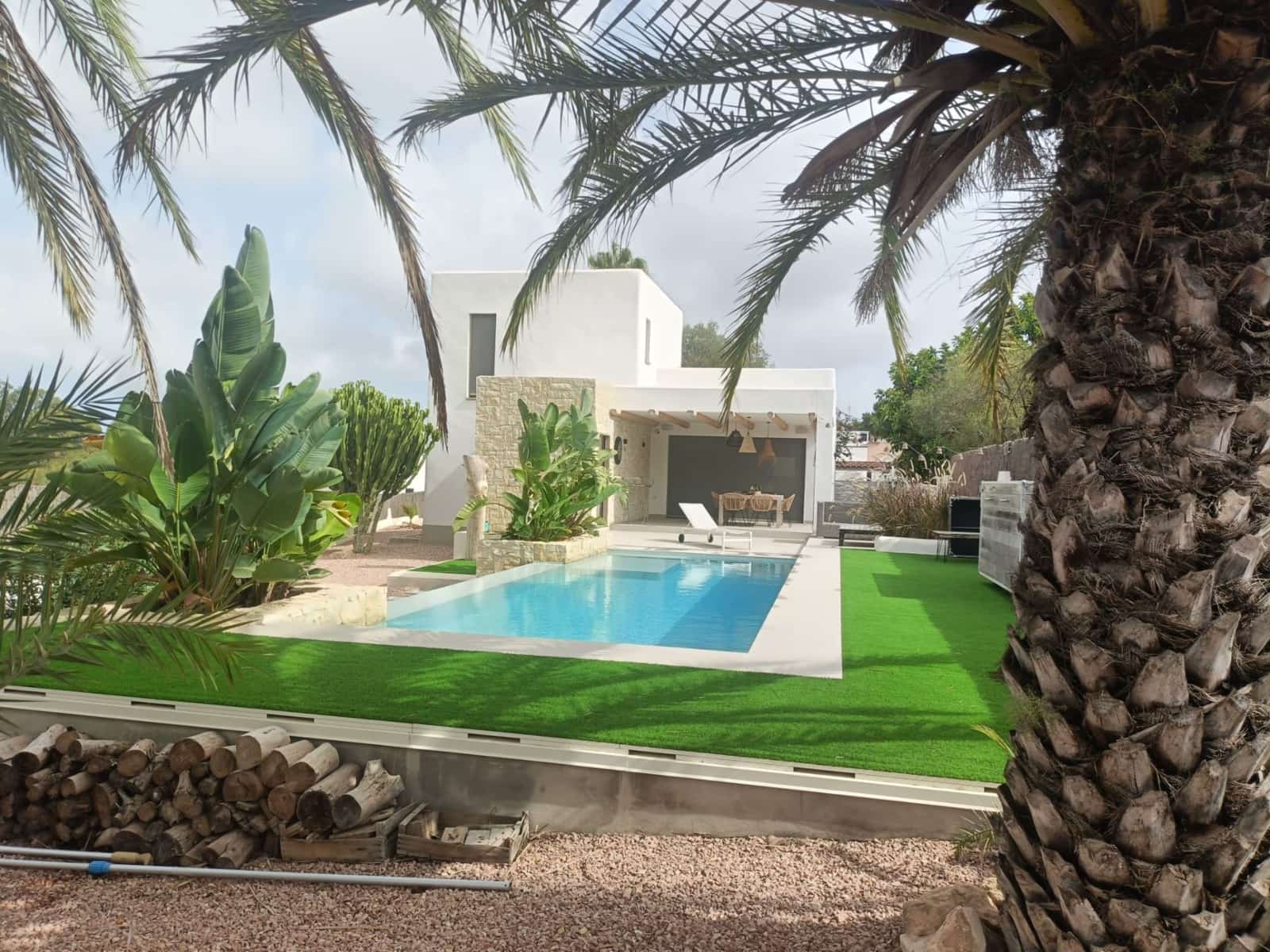 2 bedroom Villa for rent in San Miguel de Salinas with pool - € 2,500 (Ref: 10154566)