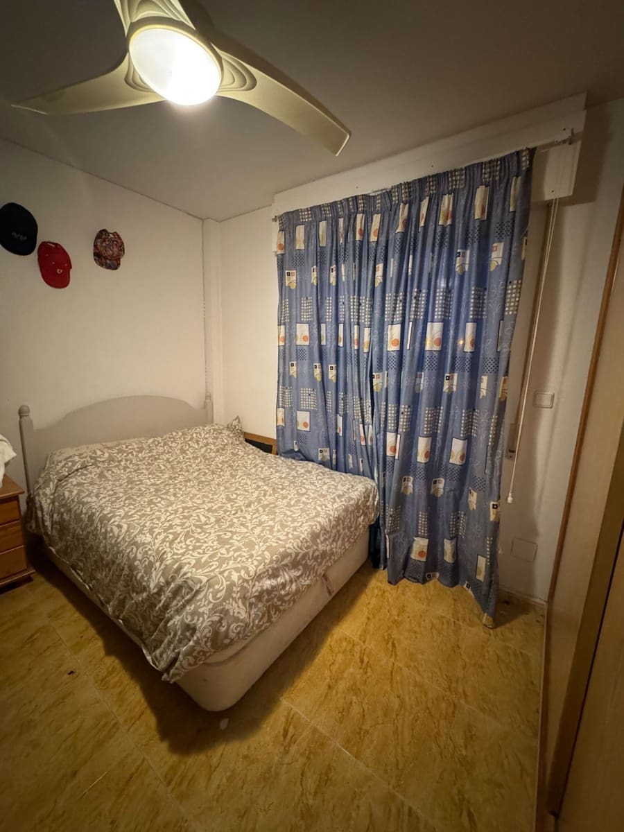 3 bedroom Semi-detached Villa for rent in La Florida with pool garage - € 1,200 (Ref: 10157193)