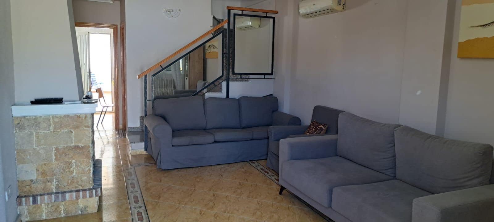 3 bedroom Semi-detached Villa for rent in La Florida with pool garage - € 1,200 (Ref: 10157193)