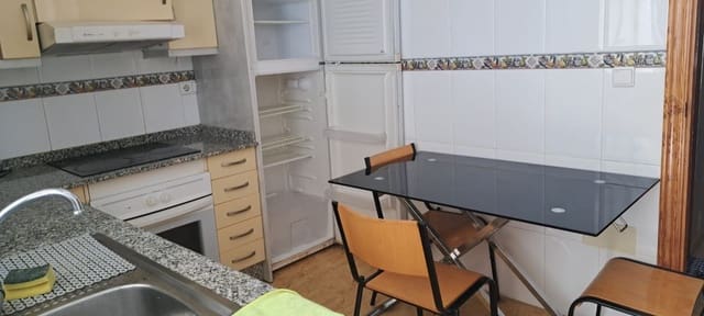 3 soveværelse Semi-Rækkehus til leje i La Florida, Orihuela med swimmingpool garage - € 1.200 (Ref: 10157193)