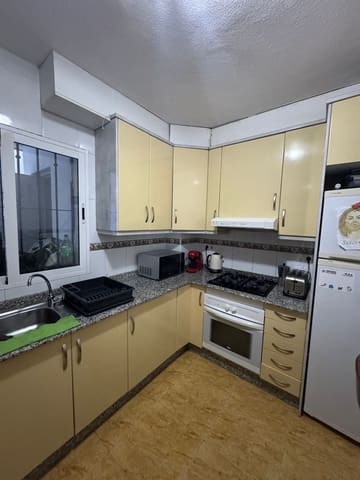 3 soveværelse Semi-Rækkehus til leje i La Florida, Orihuela med swimmingpool garage - € 1.200 (Ref: 10157193)
