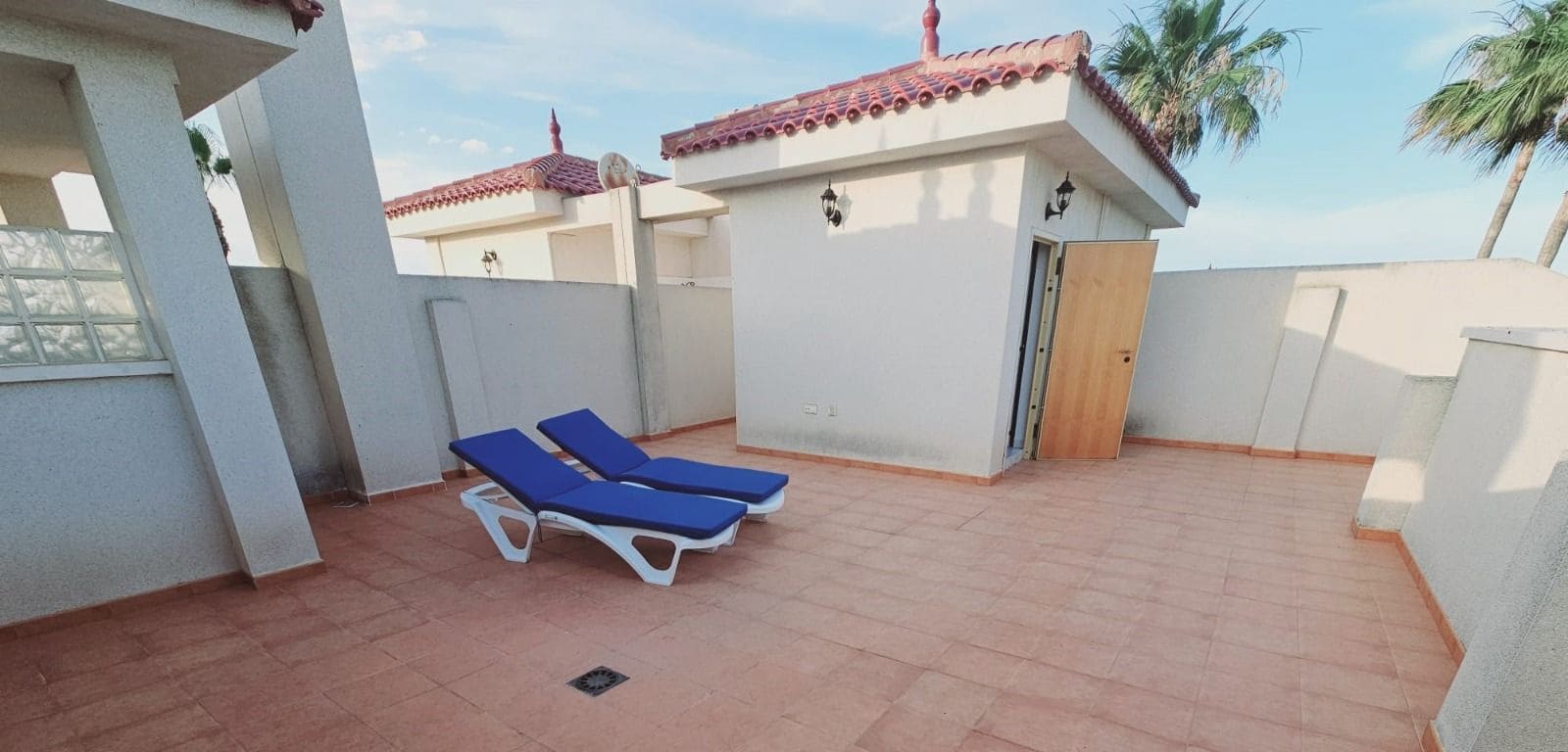 Ático de 2 habitaciones en Daya Nueva en alquiler con piscina - 990 € (Ref: 10164127)