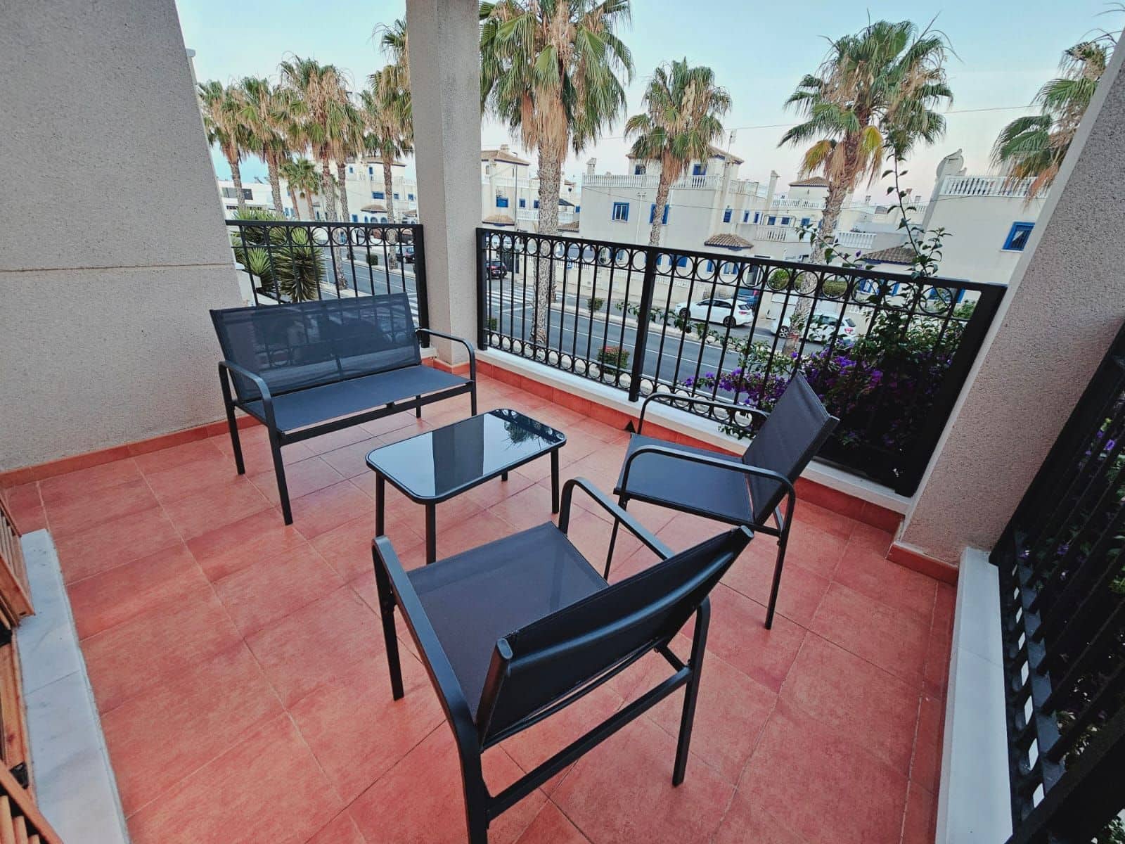 Ático de 2 habitaciones en Daya Nueva en alquiler con piscina - 990 € (Ref: 10164127)
