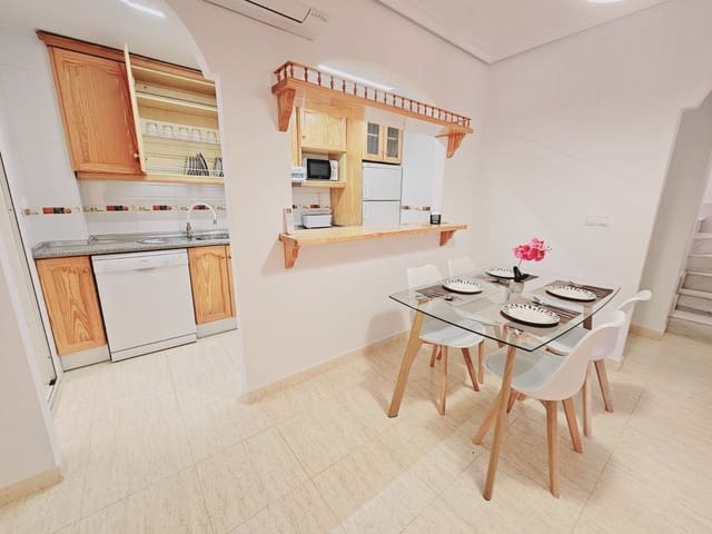 Ático de 2 habitaciones en Daya Nueva en alquiler con piscina - 990 € (Ref: 10164127)