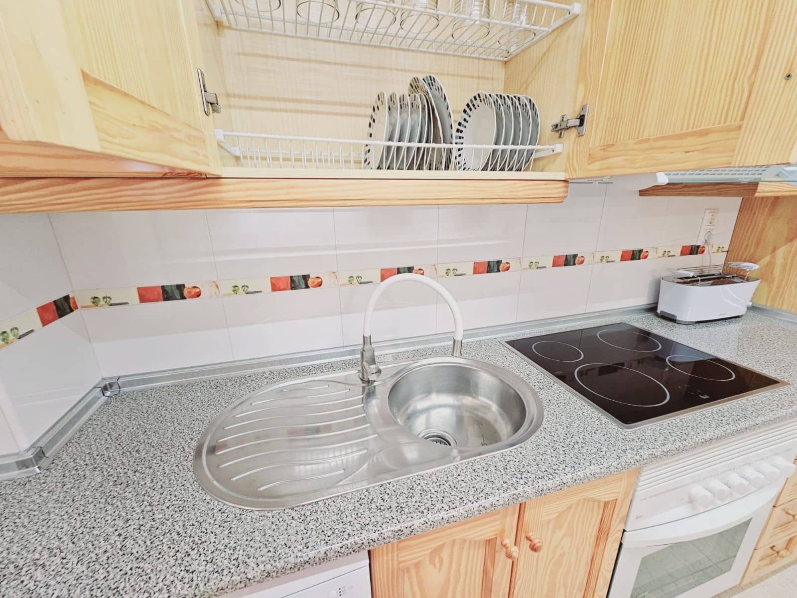 Ático de 2 habitaciones en Daya Nueva en alquiler con piscina - 990 € (Ref: 10164127)