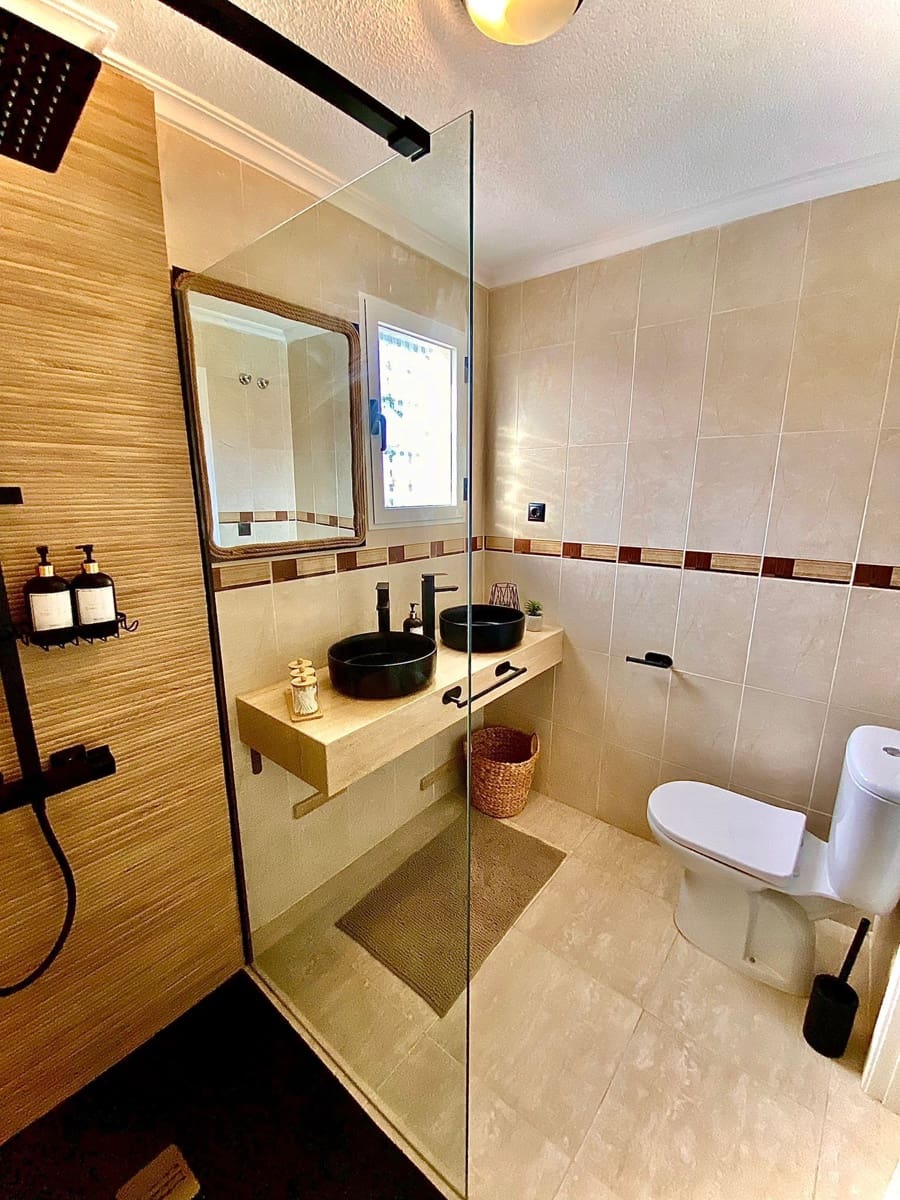 Bungalow de 2 chambres à louer à Orihuela Costa avec piscine garage - 1 100 € (Ref: 10164128)