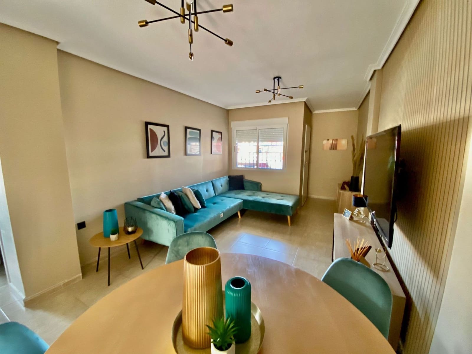 Bungalow de 2 chambres à louer à Orihuela Costa avec piscine garage - 1 100 € (Ref: 10164128)