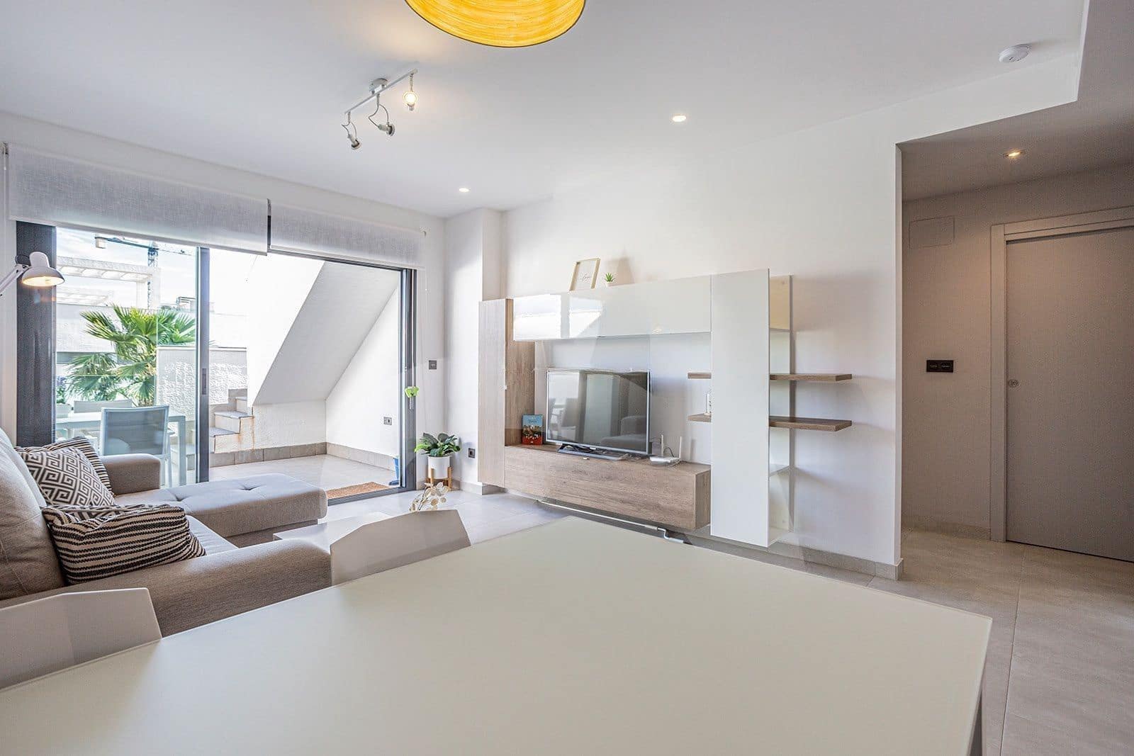 2 sypialnia Penthouse do wynajęcia w Guardamar del Segura z basenem garażem - 1 699 € (Ref: 10166070)