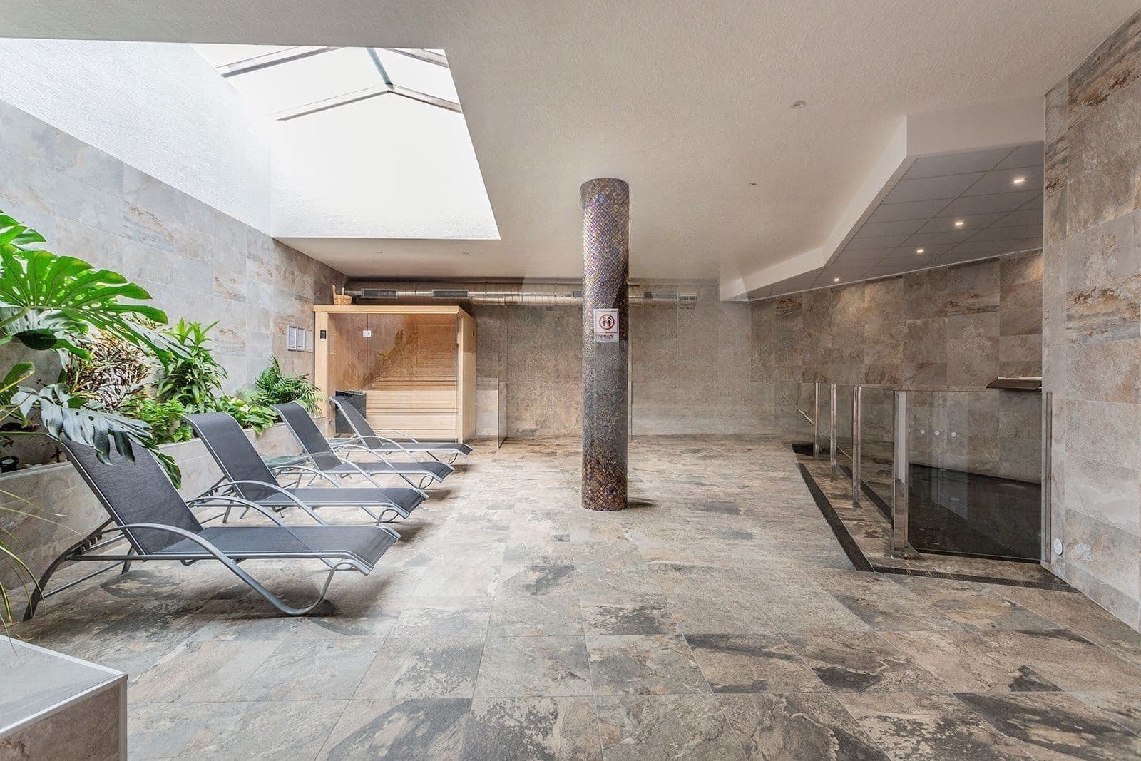 2 sypialnia Penthouse do wynajęcia w Guardamar del Segura z basenem garażem - 1 699 € (Ref: 10166070)