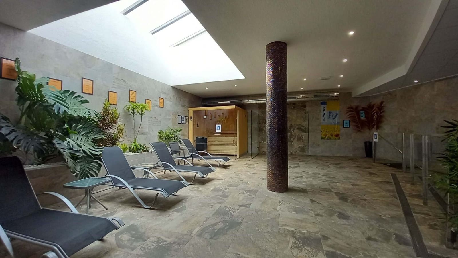 2 sypialnia Penthouse do wynajęcia w Guardamar del Segura z basenem garażem - 1 699 € (Ref: 10166070)