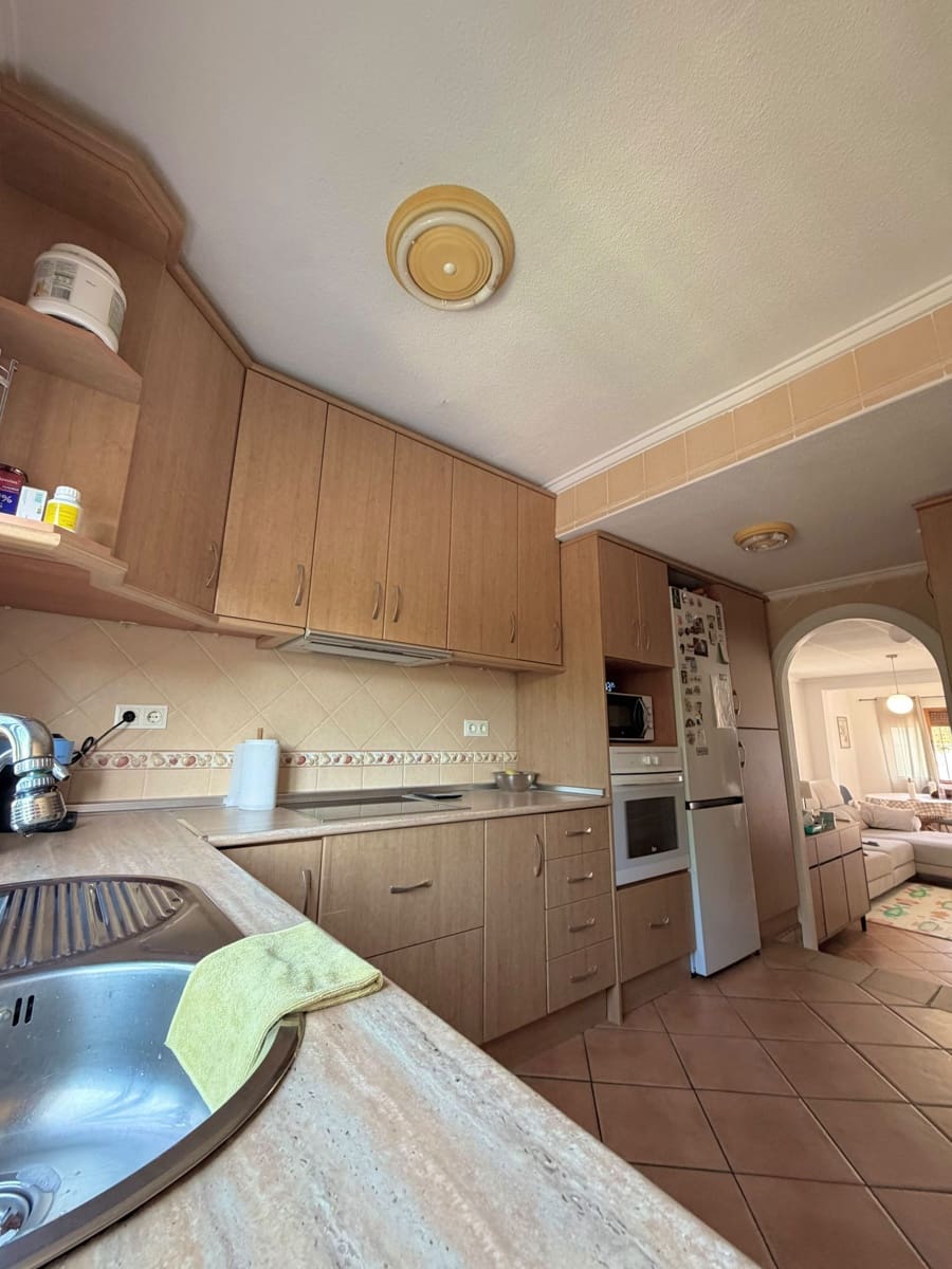 3 bedroom Villa for rent in San Fulgencio with pool garage - € 1,500 (Ref: 10168137)