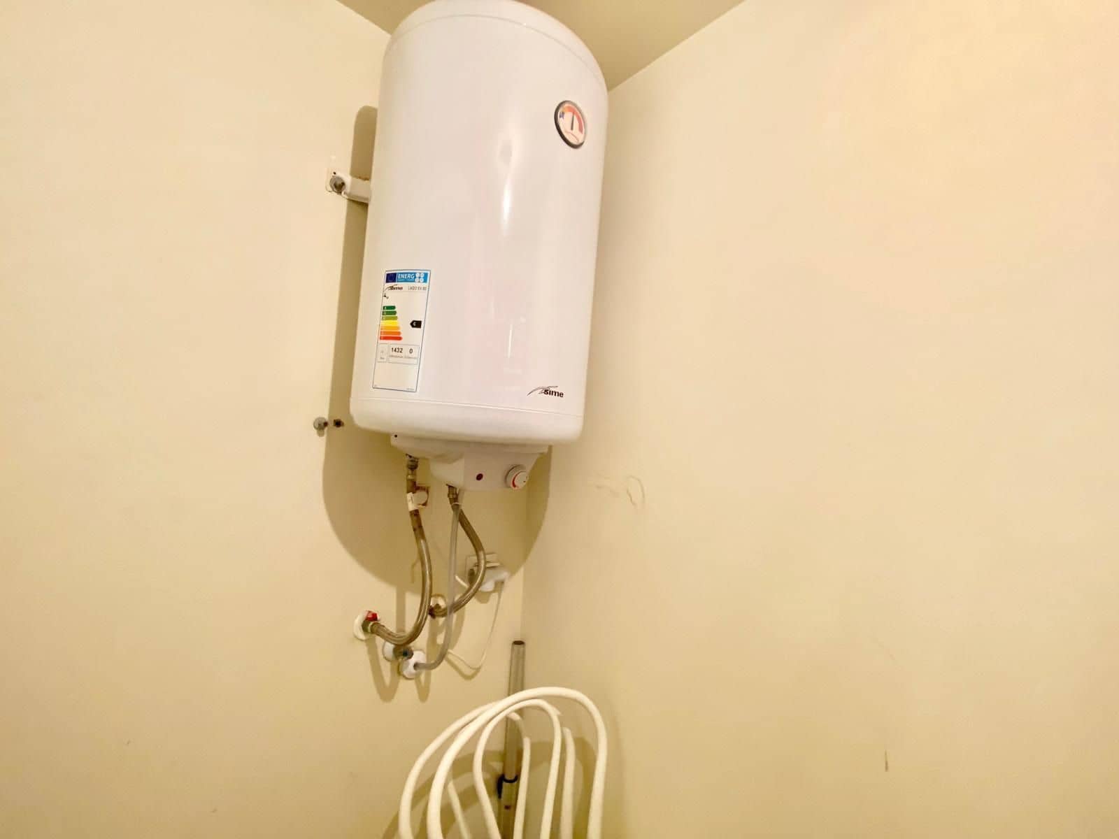 2 soveværelse Lejlighed til leje i Orihuela Costa med swimmingpool garage - € 1.000 (Ref: 10168138)