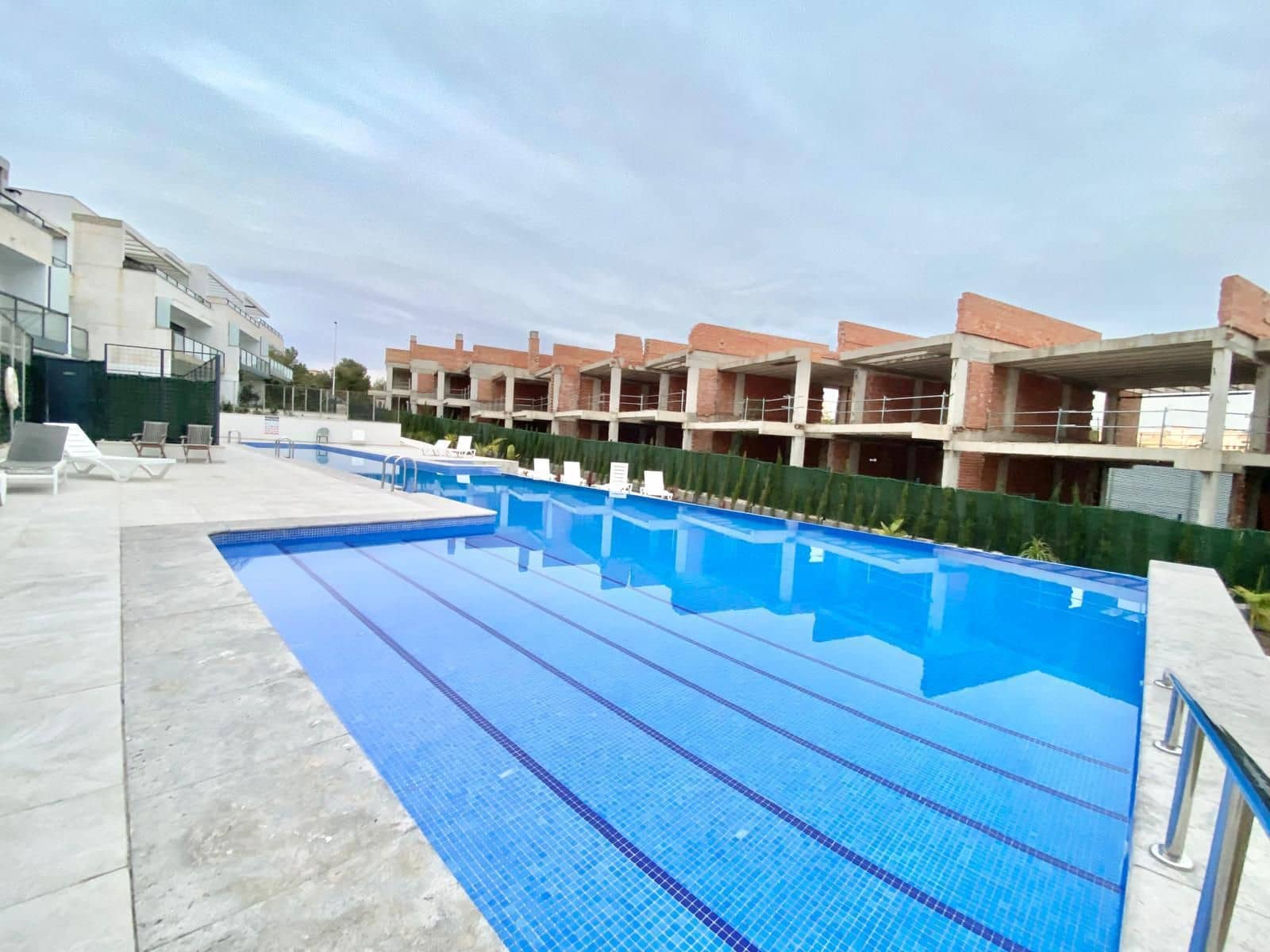 2 soveværelse Lejlighed til leje i Orihuela Costa med swimmingpool garage - € 1.000 (Ref: 10168138)