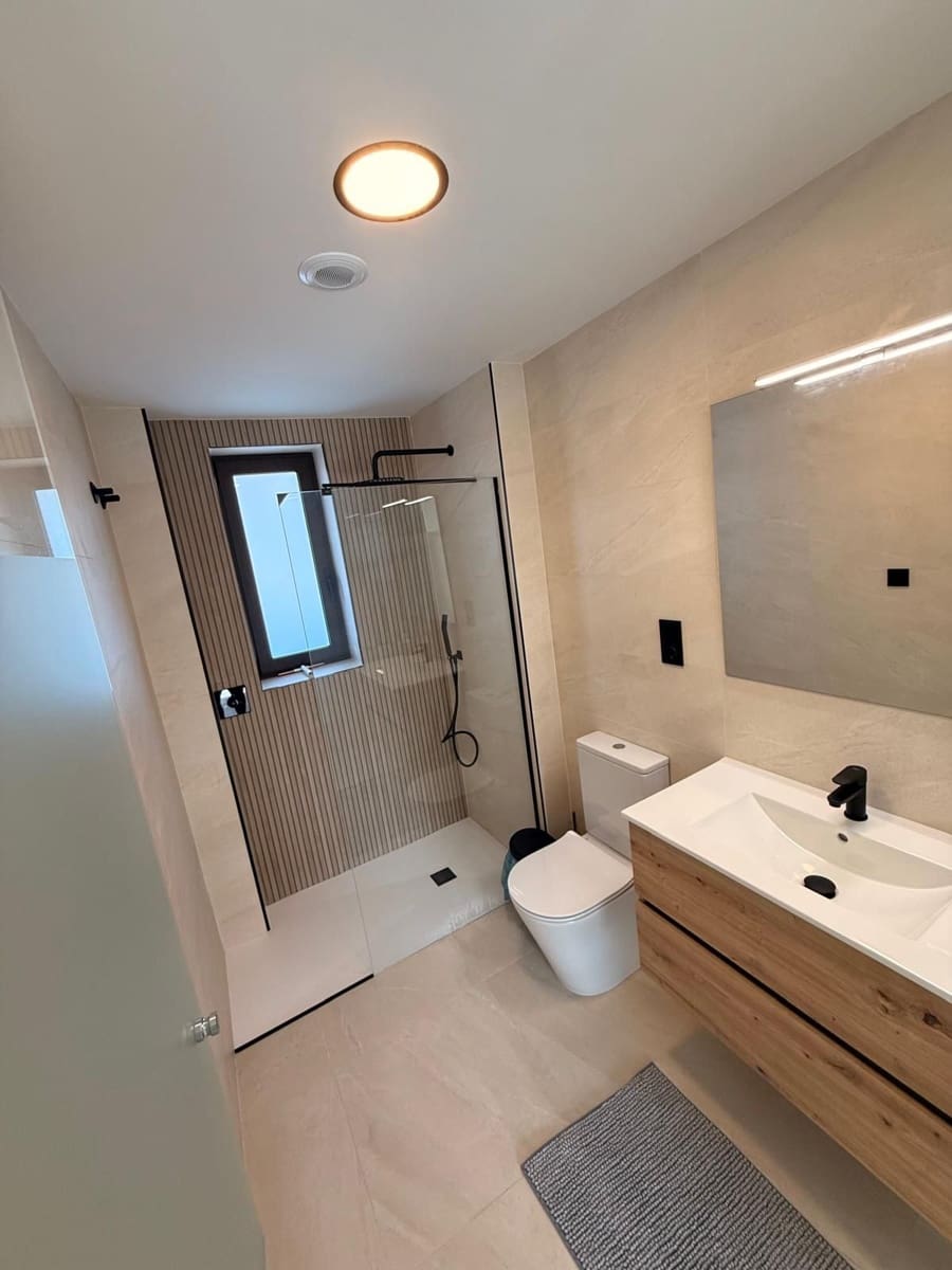 2 quarto Apartamento para arrendar em Los Alcazares com piscina garagem - 1 500 € (Ref: 10173149)