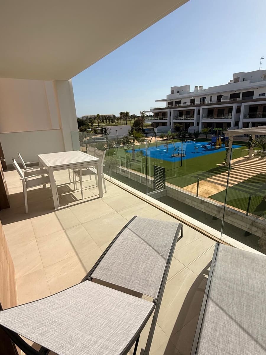 2 quarto Apartamento para arrendar em Los Alcazares com piscina garagem - 1 500 € (Ref: 10173149)