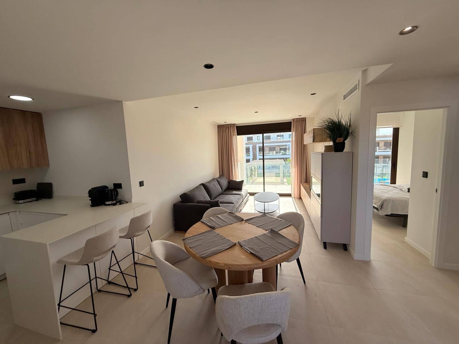 2 quarto Apartamento para arrendar em Los Alcazares com piscina garagem - 1 500 € (Ref: 10173149)