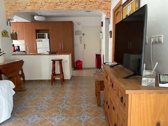 2 soveværelse Lejlighed til leje i Guardamar del Segura - € 1.200 (Ref: 10173150)