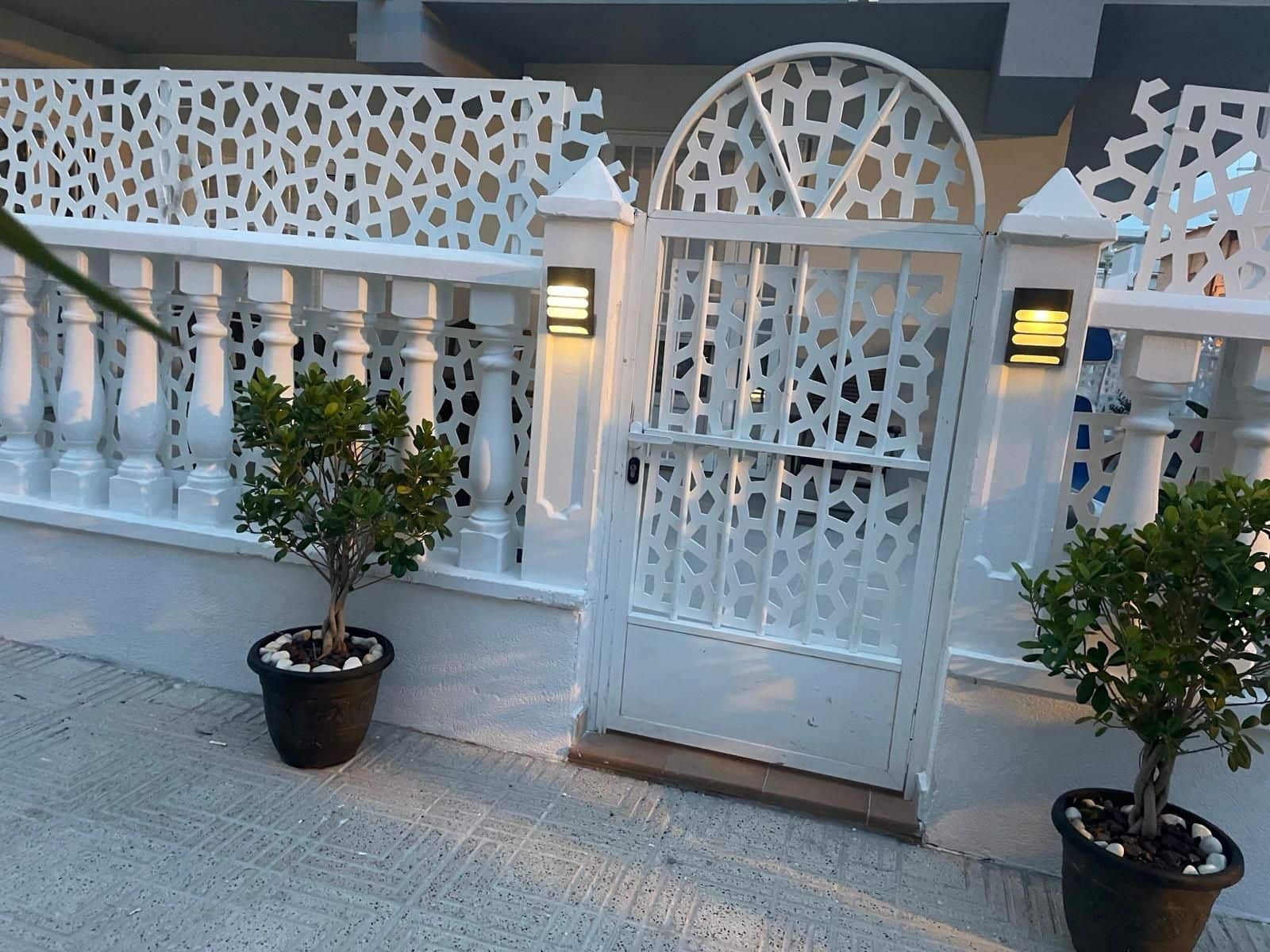 2 soveværelse Lejlighed til leje i Guardamar del Segura - € 1.200 (Ref: 10173150)