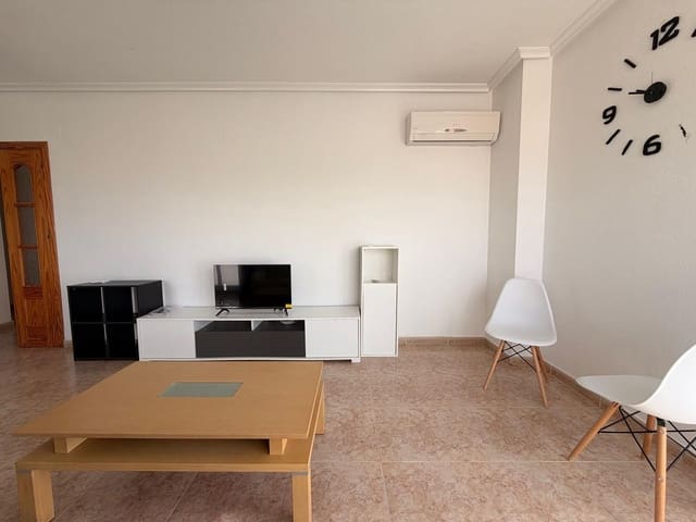 3 soveværelse Lejlighed til leje i Los Montesinos med swimmingpool - € 950 (Ref: 10176286)