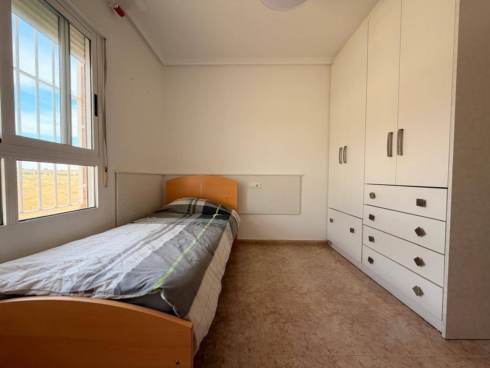 3 soveværelse Lejlighed til leje i Los Montesinos med swimmingpool - € 950 (Ref: 10176286)
