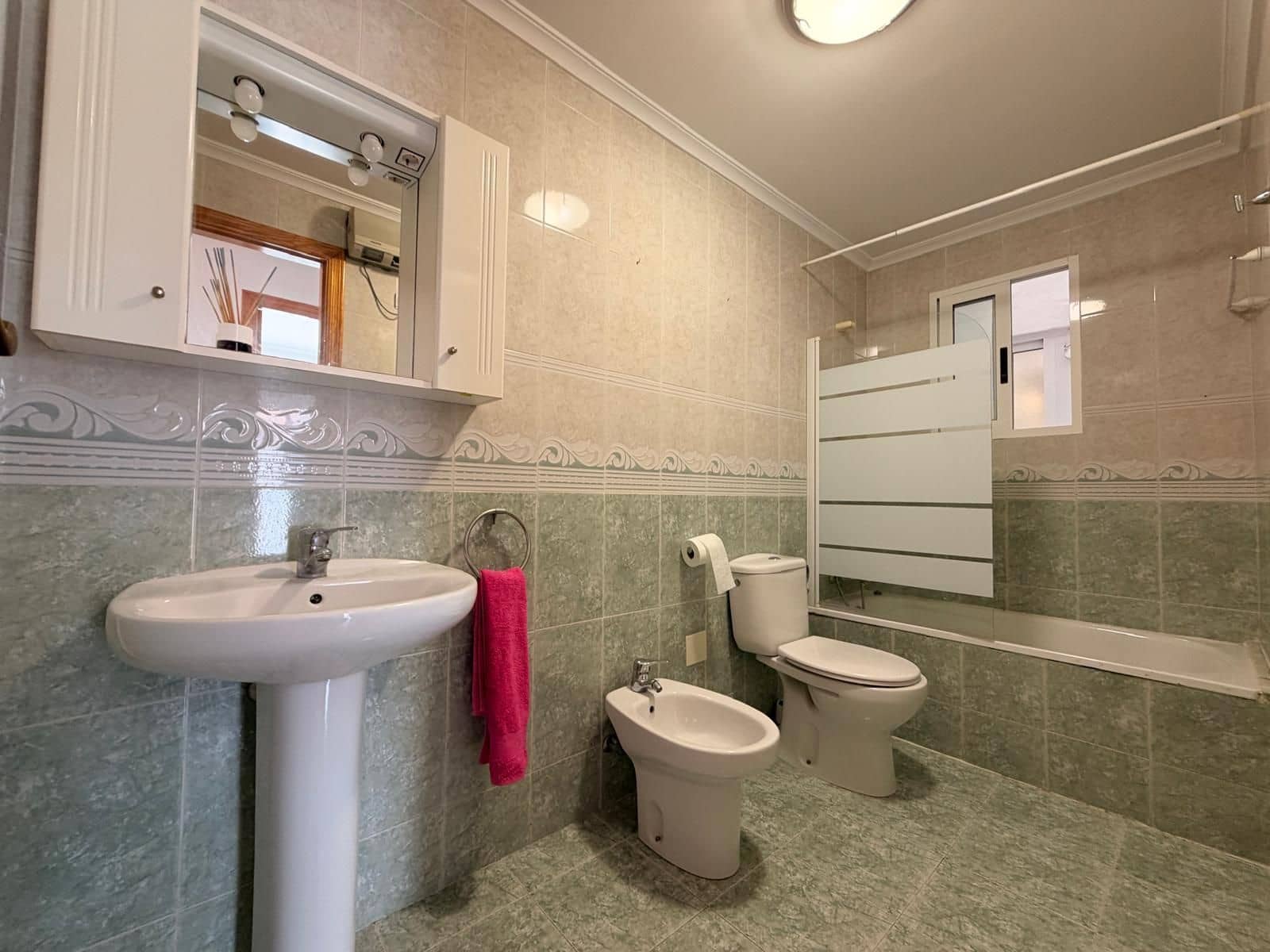 3 soveværelse Lejlighed til leje i Los Montesinos med swimmingpool - € 950 (Ref: 10176286)