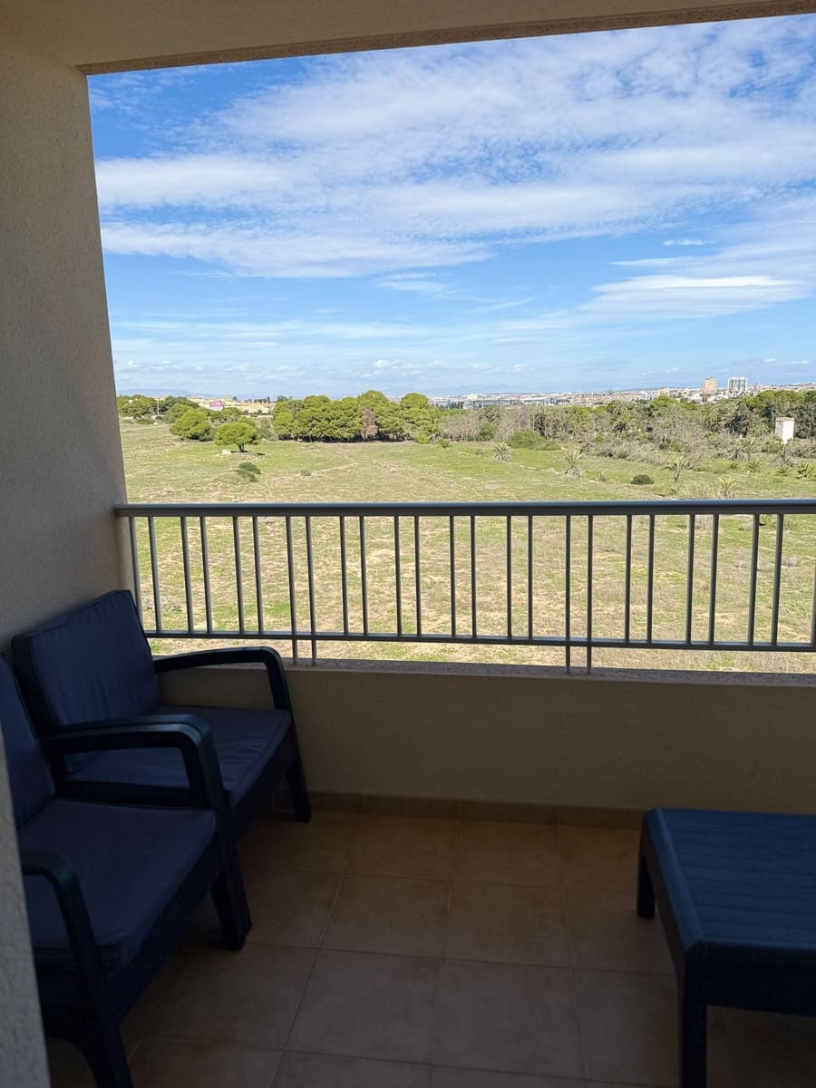 2 quarto Apartamento para arrendar em Torrevieja com piscina garagem - 1 200 € (Ref: 10179874)
