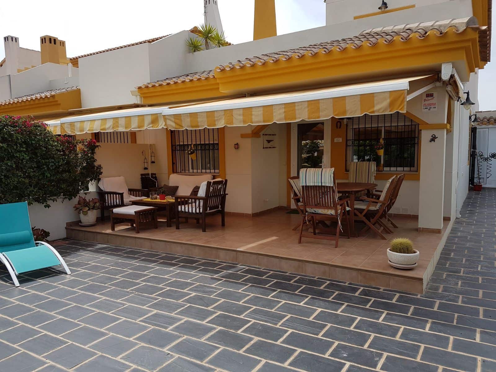 3 soveværelse Villa til leje i Torre de la Horadada med swimmingpool garage - € 1.300 (Ref: 10182452)